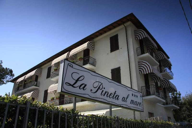 Hotel La Pineta Al Mare Forte dei Marmi Dış mekan fotoğraf