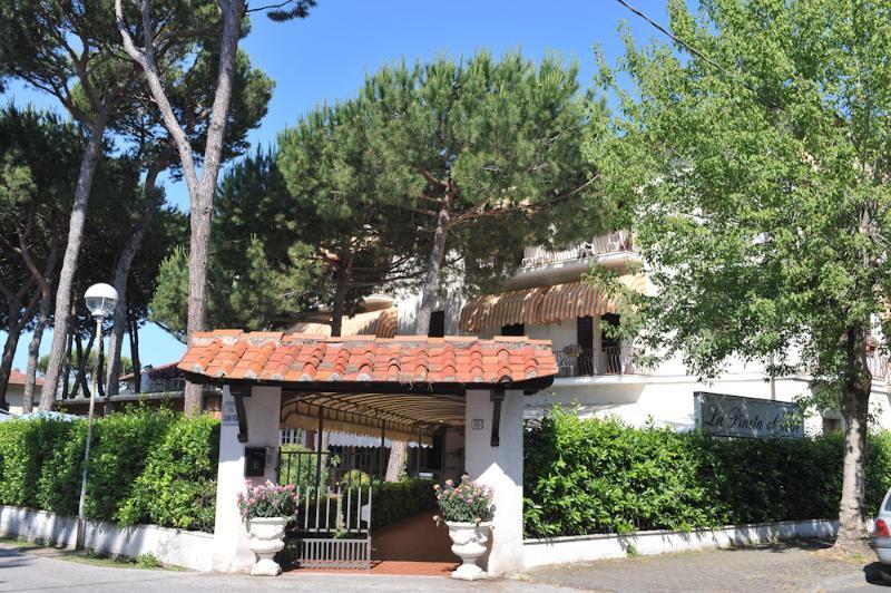 Hotel La Pineta Al Mare Forte dei Marmi Dış mekan fotoğraf