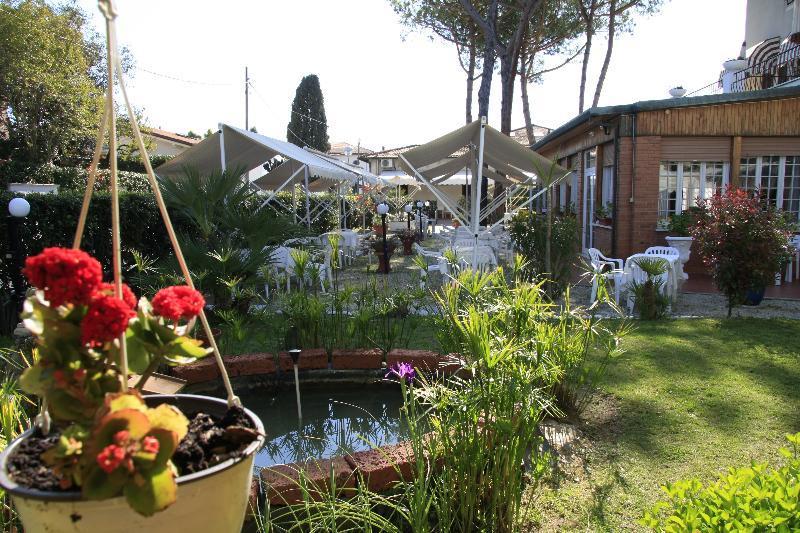 Hotel La Pineta Al Mare Forte dei Marmi Dış mekan fotoğraf