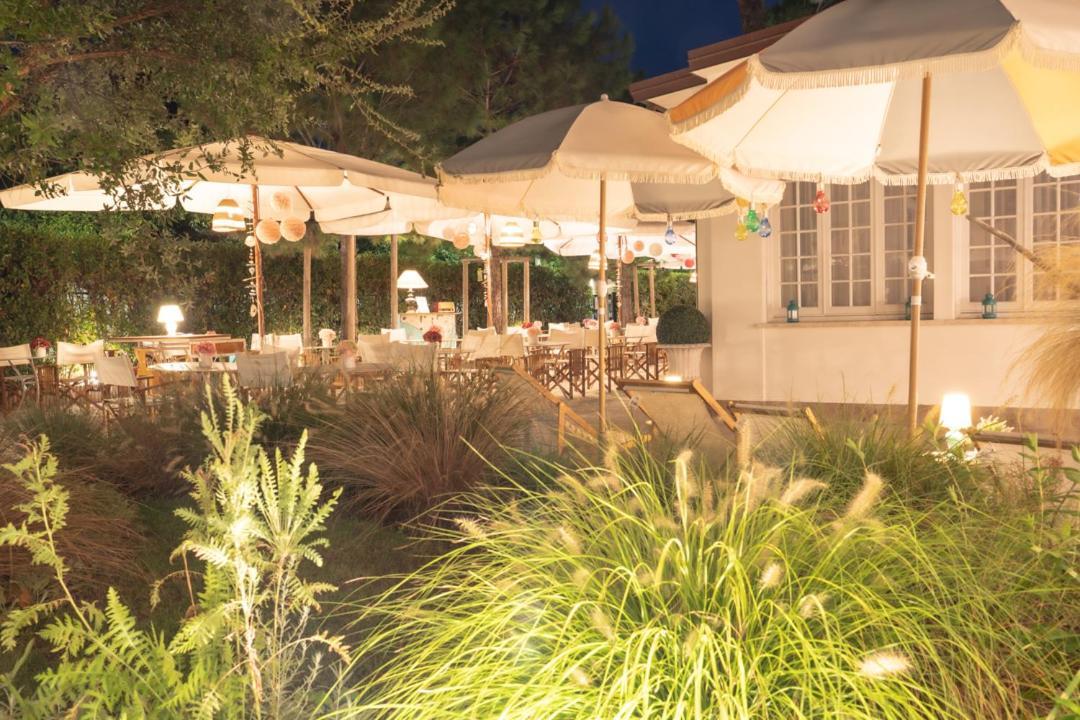 Hotel La Pineta Al Mare Forte dei Marmi Dış mekan fotoğraf