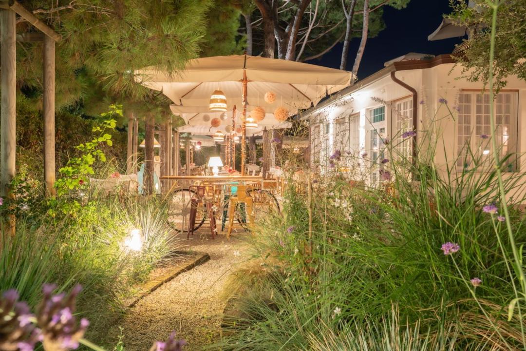 Hotel La Pineta Al Mare Forte dei Marmi Dış mekan fotoğraf
